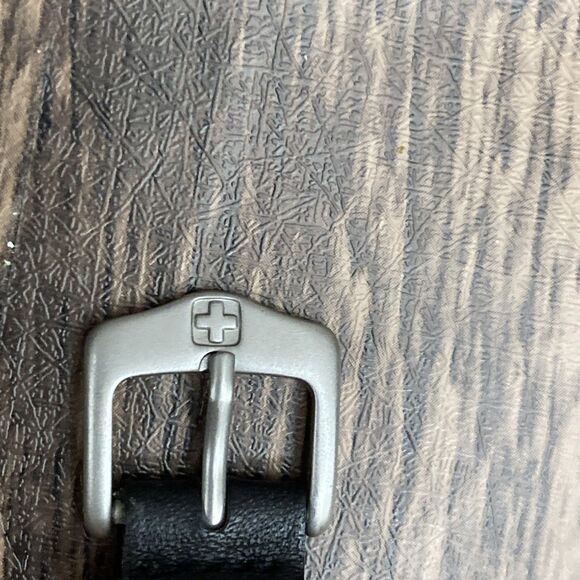 Wenger Sak Design Swiss Black Women’s Watch Date With Original Band New Battery - Picture 5 of 11